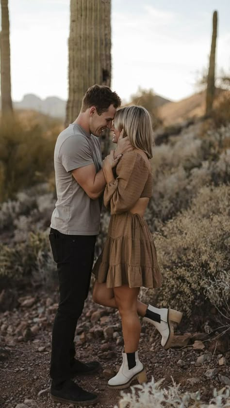 Desert Photoshoot Outfit, Desert Proposal, Desert Outfit Ideas, Engament Photos, Desert Photoshoot Ideas, Couple Photography Winter, Engagement Outfits Summer, Desert Engagement Photos, Down On One Knee