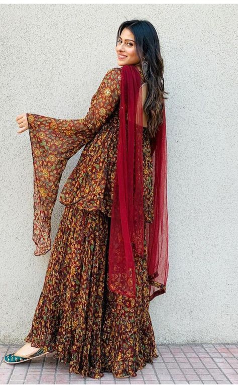 Long Sleeves Kurti, Maroon Salwar, Sharara For Women, Sleeves Kurti, Digital Print Dupatta, Printed Sharara, Anarkali Dress Pattern, Womens Trendy Dresses, Stylish Short Dresses