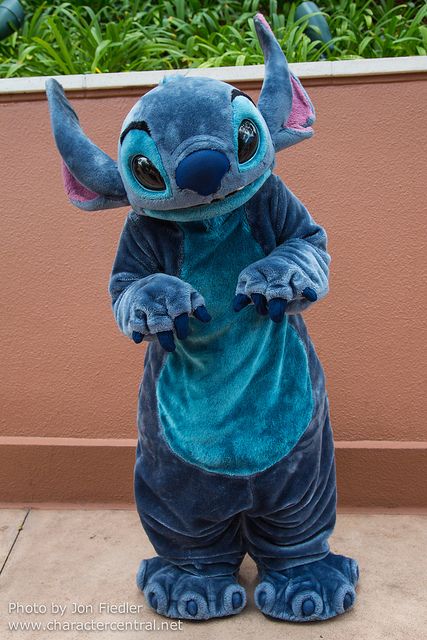 When I met Stitch at Disney World, I told him that he was my favorite Disney character, and he was so nice. He hugged my about five times. Stitch At Disney World, Stitch Costume Ideas, Stitch Disney Costume, Stitch Costumes, Stitch Disneyland, Stitch Cosplay, Stitch Costume, Disney Characters Costumes, Disney World Orlando