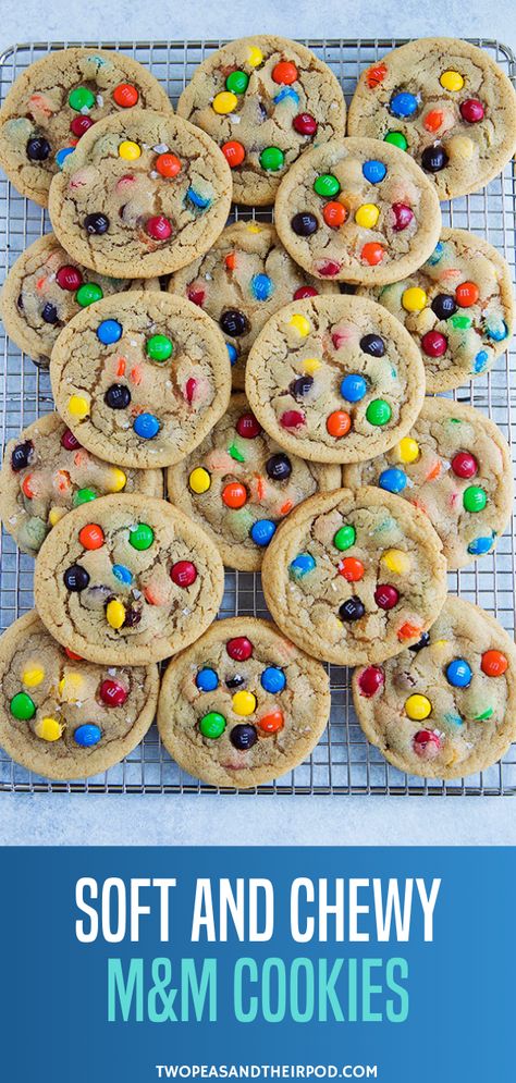 Chewy Christmas Cookies, Mnm Cookies Recipe, Mnm Cookies, Cookies Chewy, Holiday Baking List, Baking List, Baking Recipes For Kids, Amazing Cookies, Marshmallow Cookies