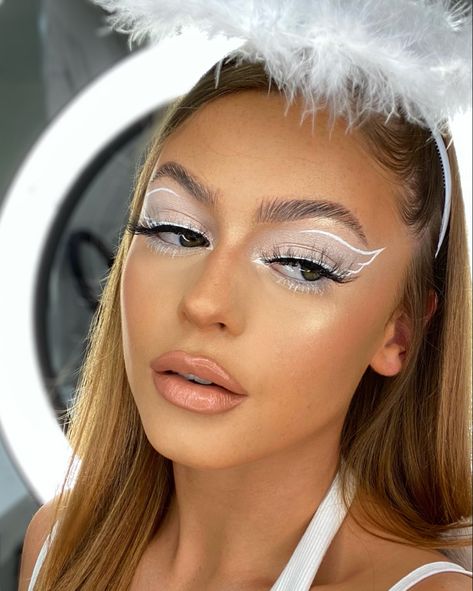 #angel #angelenergy #halloweenmakeup #halloweenideas #halloween #angelmakeup angel makeup Costume Ange, Angel Halloween Makeup, Devil Makeup, Angel Halloween Costumes, Holloween Makeup, Angel Makeup, Cute Halloween Makeup, Halloween Beauty, Angel Energy