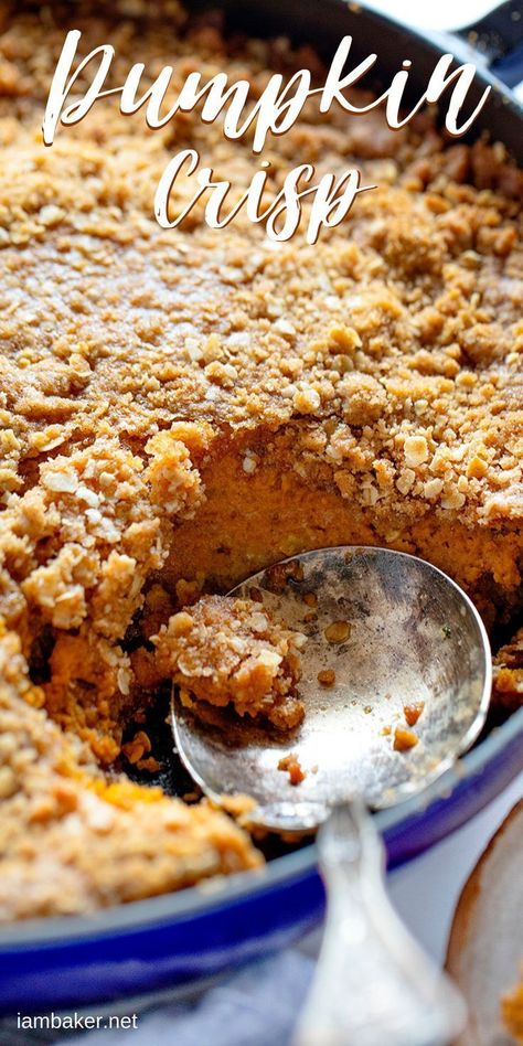 Pumpkin Crisp will be your new holiday favorite dessert! #homemadepumpkincrisp #pumpkincrisp #iambaker #pumpkin #crisprecipe #Thanksgivingdessert #pumpkinpie #baking #cooking #recipes #holiday #pumpkinspice #desserts #falldesserts Pumpkin Crisp, Recipes Holiday, Homemade Pumpkin Spice, I Am Baker, Pumpkin Recipes Dessert, Apple Crisp Recipes, Favorite Dessert, Crisp Recipe, Thanksgiving Desserts