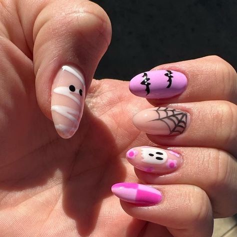 Olivia Filice | St.George, Utah Nail Tech on Instagram: "Pink Halloween nails >>> • • • • #halloweennails #utahnailcommunity #utahnailtech #utahnails #nailinspo #octobernails #pinkhalloweennails" Halloween Nails Pink Simple, Halloween Nails With Pink, Spooky Season Nails Almond, Pink Halloween Nails Simple, Pink Halloween Nail Ideas, Light Pink Halloween Nails, Pink And Orange Halloween Nails, Cute Pink Halloween Nails, Halloween Nails Pink And Black