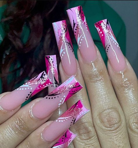 Pink Freaknik Nails, Pink 90s Nails Acrylic, Freaknik Aesthetic Nails, 90s Nail Designs Acrylic, Square 90s Nails, Y2k Punk Nails, 90s Toe Nail Designs, 90s Design Nails, Nails 90s Aesthetic