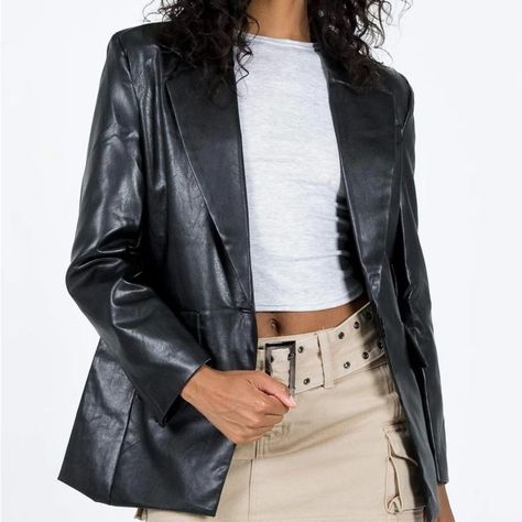 Relaxed Fit With Padded Shoulders And Fully Lined. Currently Sold Out On The Princess Polly Website In This Size. Faux Leather Blazer, Festival Jacket, Eve Dresses, New Years Eve Dresses, Vegan Clothing, Eve Outfit, New Years Eve Outfits, Loungewear Sets, Blazer Black