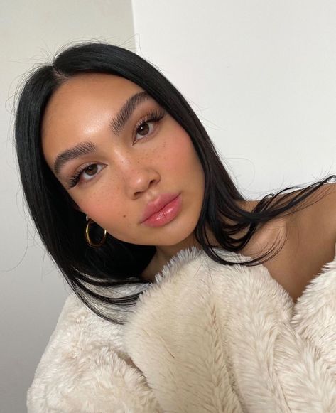 Amanda Khamkaew, Maquillage On Fleek, Minimal Makeup, Makeup Eye Looks, Soft Makeup, Clean Makeup, Makeup Pictures, Natural Makeup Looks, Makeup Eyeliner