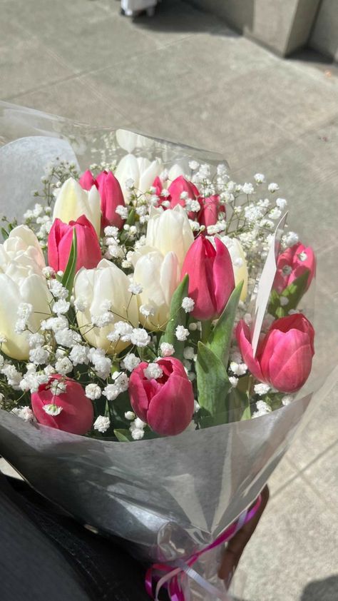 Tulpen Arrangements, Boquette Flowers, Tulip Bouquet, Flowers Bouquet Gift, Nothing But Flowers, Flower Therapy, Beautiful Bouquet Of Flowers, Luxury Flowers, Pink Tulips