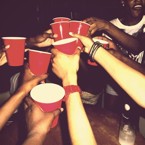 If North Carolina Universities Were Alcohol American Party, Young Wild Free, College Parties, Silvester Party, Red Cups, Perfect Party, The Girl Who, House Party, A Group