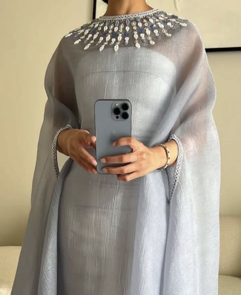 Abaya Design, Modest Evening Dress, Mode Kimono, Modest Dresses Casual, Mode Abaya, Elegant Dresses Classy, Modesty Fashion, فستان سهرة, Modieuze Outfits