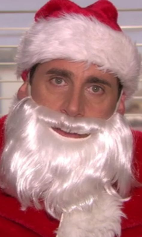 Michael Scott forever. Prismacolor Reference, Christmas Wallper, Office Christmas Episodes, Christmas The Office, The Office Wallpaper, Seasonal Backgrounds, Holiday Meme, Christmas Photograph, 31st December