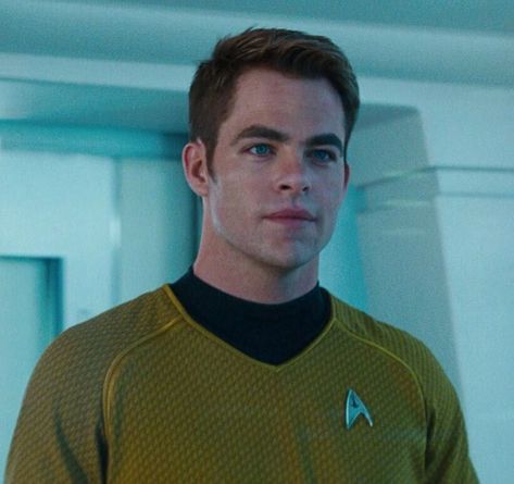 #wattpad #fanfiction Imagines between the reader and various Star Trek characters. The characters I mainly write about are Chekov, Bones and Kirk but I can write about others if requested.  I don't own Star Trek or any of its characters. Requests Open, just leave them in comments. ~Clo X Captain Kirk Chris Pine, Star Trek Bones, Jim Kirk, Film Star Trek, Star Trek 2009, James T Kirk, Star Trek Captains, New Star Trek, Alternate Reality