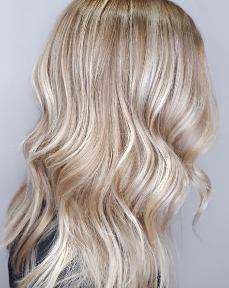 Reverse balayage and foilayage techniques create this ice-y multi tonal lived in blonde.  Hair by Colleen Calder of Aphrodite Salon for the Maine Blonde Collection Ice Cream Blonde Hair, Tonal Blonde Hair, Multi Tonal Blonde Hair, Blonde Reverse Balayage, Lived In Blonde Hair, Blonde Baddie, Cream Blonde Hair, Cream Blonde, Best Blonde Hair