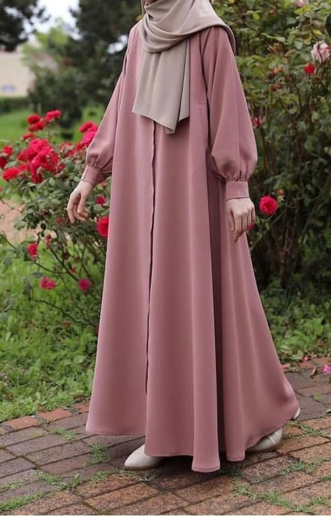 #Abaya's Nakab Muslim Design Simple, Naqaab Design, Abaya Designs Latest Simple, Borkha Design, Stylish Abaya Designs, Abayas Designs, New Abaya Designs, Simple Abaya Designs, Abaya Ideas