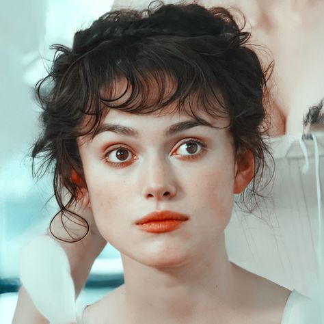 Pride And Prejudice Makeup, Pride And Prejudice Icons, Keira Knightley Makeup, The Hunting Party, Kiera Knightly, Elizabeth Bennett, Pride And Prejudice 2005, Keira Knightly, Elizabeth Bennet