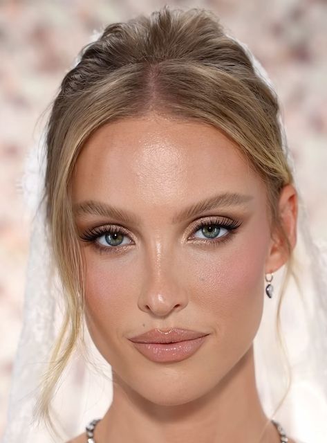 Bridal Makeup Looks Blue Eyes, Bridal Glam Blue Eyes, Bridal Makeup Blonde Brown Eyes, Wedding Glam Blue Eyes, Glowy Makeup Blonde Hair Blue Eyes, Formal Makeup Looks For Blue Eyes, Blonde Hair Hazel Eyes Makeup, Formal Makeup Blue Eyes, Makeup Fair Skin Blue Eyes