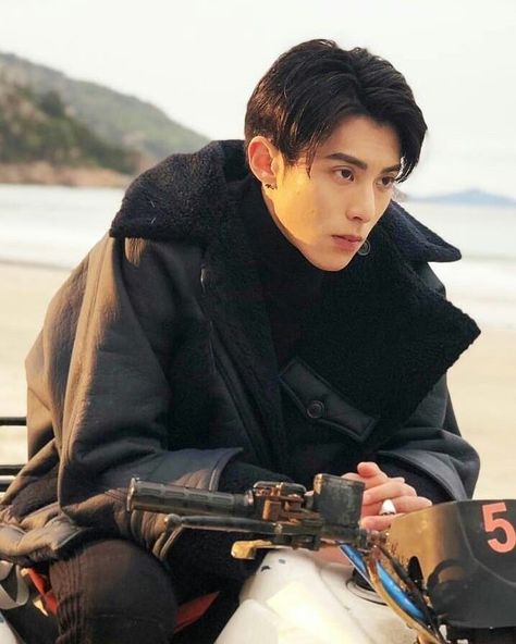 Dylan Wang_王鹤棣 China on Instagram: “Morning 😘The 20-year-old boy, as the only one who is a good person, in the program, by ignorance, growth, taking off the mask, and finally…” Wang Dylan, Meteor Garden Cast, China Actor, F4 Meteor Garden, Darren Wang, Wang Hedi, Male Actors, Meteor Garden, Dylan Wang