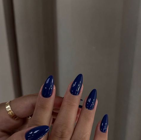 ALBA on Instagram: "Your point of view from @blueskykosova 🧚‍♀️" Autumn Nails Blue, Navy Blue Nails Aesthetic, Silver And Navy Nails, Navy Nails Almond, Almond Nails Navy Blue, Almond Navy Blue Nails, Navy Almond Nails, Navy Blue Almond Nails, Dark Blue Almond Nails