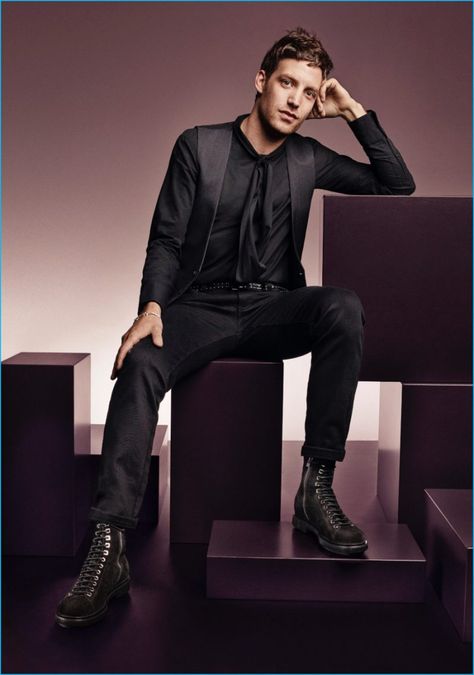 James Jagger for Jimmy Choo fall-winter 2016 men's campaign Vogue Photoshoot, Jimmy Choo Men, Craig Mcdean, Actor James, Celebrity Faces, Fashion Articles, Mick Jagger, Fall Winter 2016, Mens Style