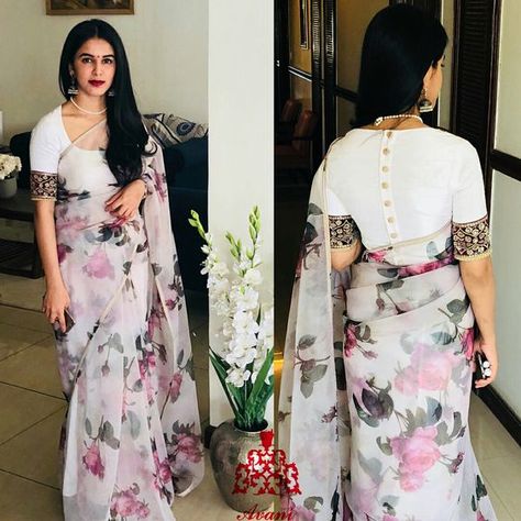 Floral Sarees, Cotton Blouse Design, Saree Blouse Neck Designs, Sari Blouse Designs, Indian Saree Blouses Designs, Silk Saree Blouse Designs, Blouse Designs Indian, Blouse Designs Silk, High Neck Blouse