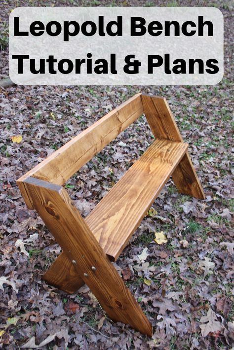 In this tutorial, learn step-by-step how to make a Leopold Bench. The design is by Aldo Leopold, who's considered the father of modern ecology. This is a simple but elegant bench. Will look great on a back porch, beside a trail, or around a fire pit. Wooden Bench Diy, Wooden Bench Plans, Leopold Bench, Aldo Leopold, Diy Bank, Diy Picnic, Simple Chair, Pallet Bar, Woodworking Logo