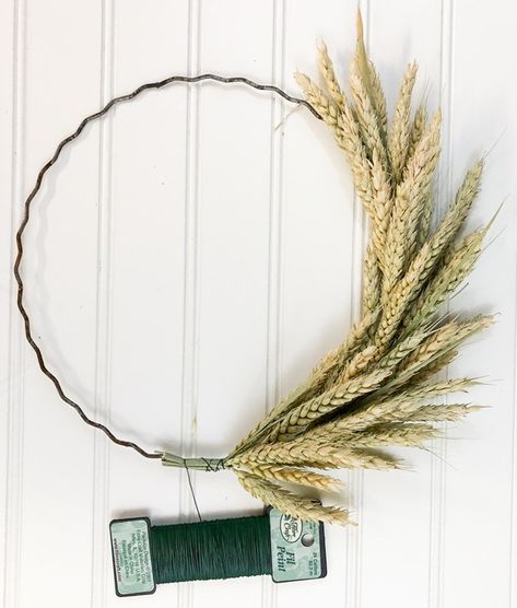 DIY Wheat Wreath for Fall Step-by Step Tutorial #fall #fallcraft #fallwreath #wheatwreath Wheat Decorations, Wheat Wreath, Wreath For Fall, Grass Wreath, Decorate For Fall, Dried Wreath, Door Signs Diy, Pumpkin Farm, Fall Door