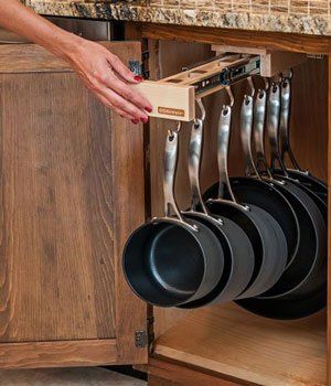 Cocina Diy, Small Kitchen Organization, Kitchen Organization Diy, Diy Kitchen Storage, Classic Kitchen, Antique Interior, Built In Cabinets, Cabinet Organization, Diy Organization