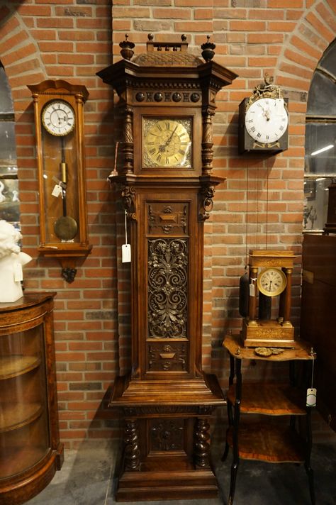 Victorian Grandfather Clock, Grandfather Clock Aesthetic, Slytherin Office, Vintage Grandfather Clock, Grandfather's Clock, Antique Clock Repair, Antique Grandfather Clock, Antique Wall Clocks, Big Clocks