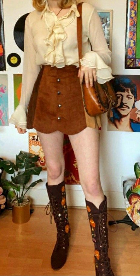 70s Skirt Fashion, Vintage 60s Fashion Aesthetic, Decade Inspired Outfits, Female 70s Fashion, Jean Vest Outfits 70s, Hippie Outfits Aesthetic 70s, 60s Female Fashion, 70 Aesthetic Outfit, 60s Outfits Summer