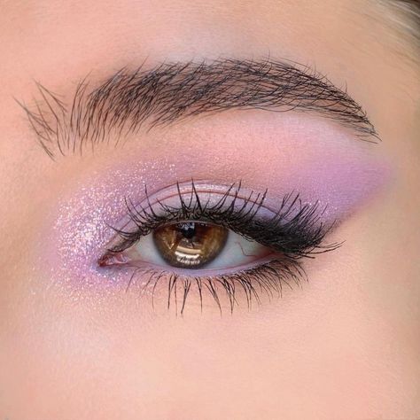 Makeup Looks Prom, Mehndi Makeup, Purple Makeup Looks, I See The Light, Icy Pink, Super Shock Shadow, Rapunzel Disney, Cute Eye Makeup, Purple Eye Makeup