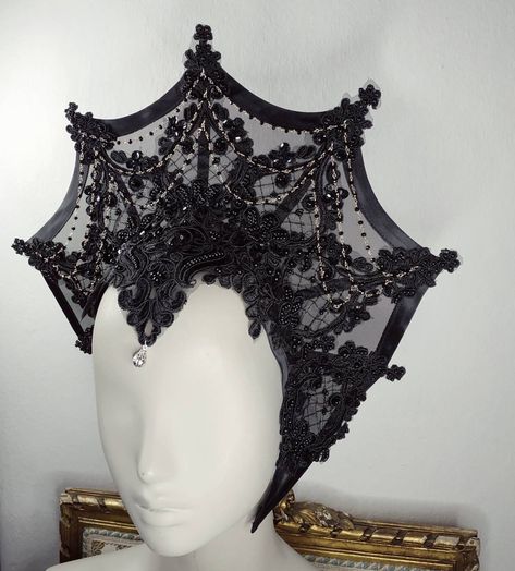 Gothic headdress kokoshnik halo, in a Cobweb shape, made with mesh fabric, quality beaded lace and delicate chains. Lightwear and adjustable with an elastic band. One size fits all. Please feel free to ask, if you have questions. Facebook: https://www.facebook.com/nocturnalgarden Instagram: https://www.instagram.com/nocturnalgardenatelier ------------------------------------------------------------- credits for the professional pic: Photographer: https://www.instagram.com/valentinamalavenda.phot Gothic Headdress, Victorian Lingerie, Sleeping Beauty Ballet, Gothic Crown, Corset Looks, Gothic Elegance, Velvet Corset, Goth Wedding, White Corset