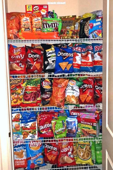 Fridge Goals, Snacks Aesthetic, Pretty Notebooks, Snack Collection, Sleepover Snacks, Snack Station, Food And Snacks, Snack Organizer, Desain Pantry