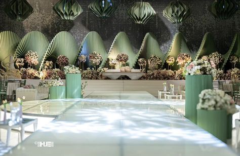 Green wedding decor @rubyevents_ @orchidhalls @hue.studi0 Green Wedding Stage, Event Entrance Design, Wedding Seating Chart Display, Green Wedding Decor, Weddings Decorations Elegant Romantic, Event Entrance, Wedding Backdrop Design, Event Decorations, Entrance Design