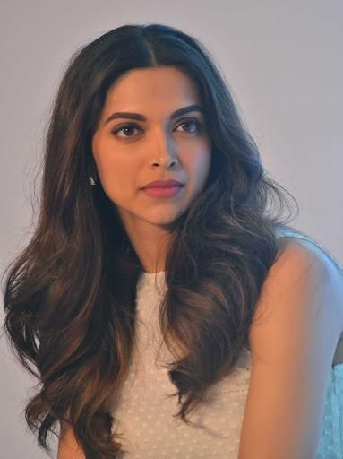 Embedded image Deepika Padukone Hair, Tourist Fashion, Dipika Padukone, Deepika Padukone Style, Asiago, Celebrity Trends, Bollywood Celebrities, Deepika Padukone, Bollywood Actress