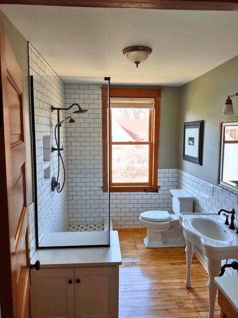 We found creative solutions to refresh one Ottawa family’s 1930s bathroom providing added storage and an improved layout to suit their lifestyle better. Bungalow Bathroom Remodel, 1930s Bathroom, Bungalow Bathroom, Craftsman Style, Spears, Ottawa, Bathroom Remodel, Bathrooms Remodel, Bungalow