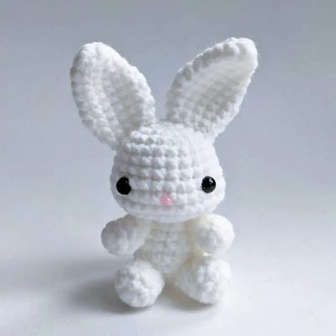 Crochet A Bunny, Crochet Rabbit Free Pattern, Easter Crochet Patterns Free, Crocheted Bunny, Crochet Toys Free, Easy Crochet Animals, Quick Crochet Patterns, Crochet Bunny Pattern, Easter Crochet Patterns