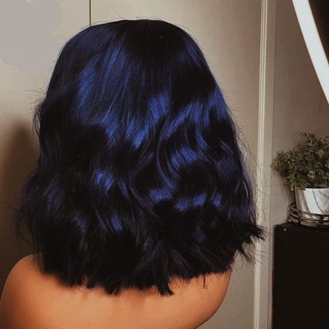 Dark Dyed Hair Colors, Black And Blue Hair, Midnight Blue Hair, Highlight Ideas, Hair Details, Blue Black Hair, Dark Blue Hair, Fun Clothes, Pretty Hair Color