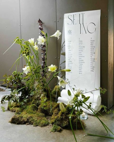 19 Art Galley Wedding Venues For A Picture Perfect Wedding Moss Wedding, London Gallery, Art Gallery Wedding, Flower Installation, Romantic Places, Botanical Wedding, Wedding Mood Board, South London, Wedding Mood