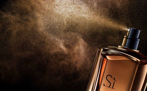 Fragrance Spray Still Life Photography, photographed by Still Life Photographer Daniel Lindh Photography Perfume, Ysl Libre, Stilllife Photography, Fragrance Photography, Armani Si, Perfume Photography, Portrait Lighting, Fragrance Bottle, Texture Photography