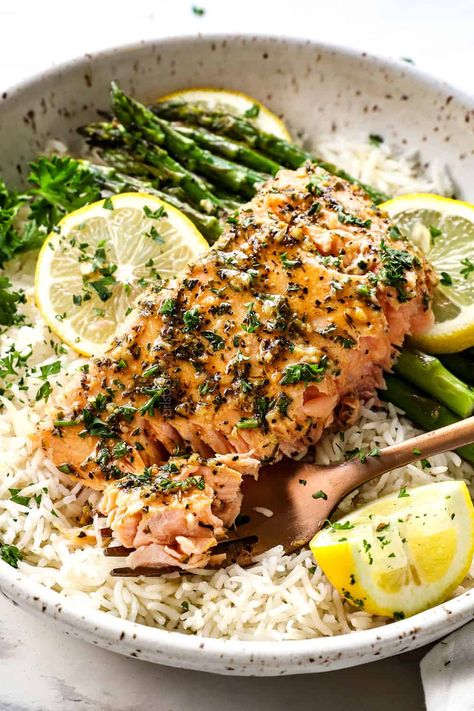 Salmon Food Prep, Lemon Pesto Salmon, Lemon Pepper Salmon Baked, Salmon And Vegetable Recipes, Salmon And Rice Dinner, Salmon Recipes Lemon, Salmon And Rice Recipes, Salmon Over Rice, Lemon Herb Salmon