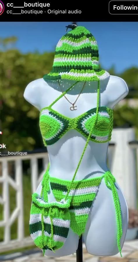 Crochet Beach Set, Crochet Sets, Crochet Beach Wear, Euphoria Fashion, Cute Vacation Outfits, Mode Crochet, Crochet Swimwear, Streetwear Essentials, Cute Dress Outfits