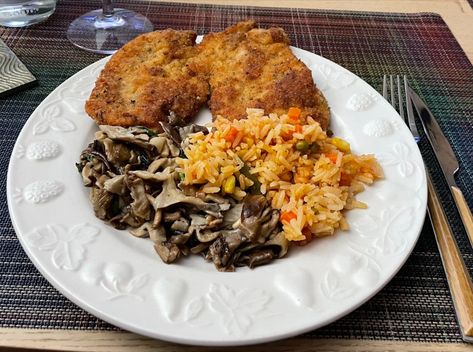 Did you know that Weiner Schnitzel is traditionally meant for sharing? But once you make this authentic version, you'll want to eat it all yourself! Weiner Schnitzel, Beef Rouladen, Braised Red Cabbage, Veal Cutlet, Wiener Schnitzel, Pork Stew, Pork Cutlets, Whoopie Pies, Sauteed Mushrooms