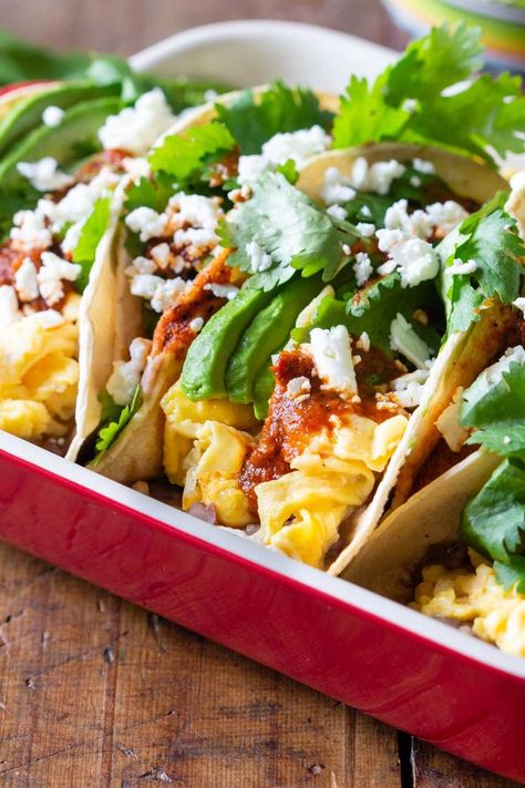 Breakfast Tacos Vegetarian, Breakfast Tacos Healthy, Best Breakfast Tacos, Breakfast Tacos Recipe, Breakfast Vegetarian, Breakfast Quiche Recipes, Easy Breakfast Recipe, Christmas Recipes Appetizers, Vegetarian Tacos