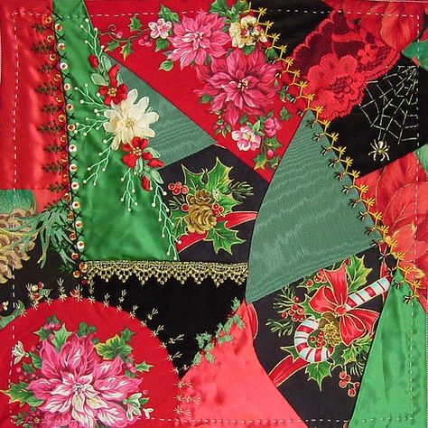 Christmas Crazy Quilt, Quilt Embroidery, Crazy Quilts Patterns, Crazy Quilt Stitches, Christmas Quilting, Crazy Quilt Blocks, Round Robin, Crazy Patchwork, Crazy Quilting