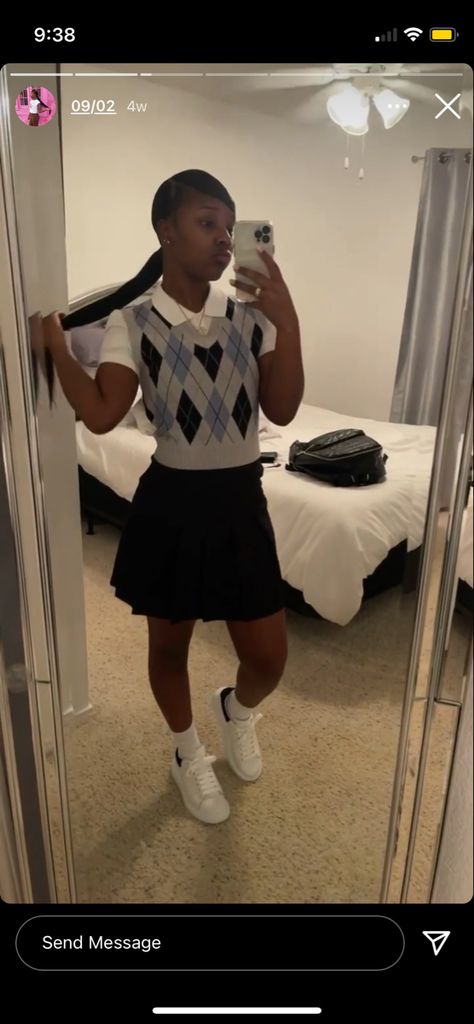 School Uniform Outfits Black Women, Uniform Ideas School, Tna Outfits, Uniform Skirt Outfit, School Outfits Highschool Uniform, Uniform Outfits School, Cute Uniform Outfits For School, Cute School Uniform Outfits, Back To School Outfits Uniform