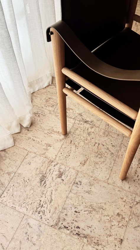 DESIGN NOTES – The Surprising Choice For Your Interiors: What You Need To Know About Cork Cork Flooring Interior Design, White Cork Flooring, Cork Flooring Uk, Cork Floor Kitchen, Cork Interior Design, Cork Bedroom, Cork Flooring Kitchen, Cork Walls, Cork Interior