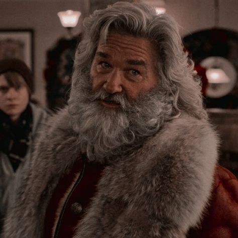 The Christmas Chronicles Movie, Santa From Christmas Chronicles, Teddy Christmas Chronicles, Christmas Chronicles Aesthetic, Arthur Christmas Steve, Teddy Pierce, Santa Claus Aesthetic, Santaclaus Art, The Christmas Chronicles