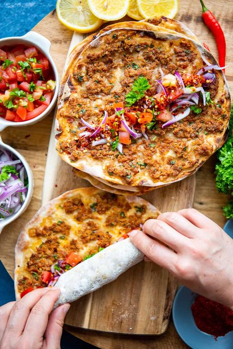 Lahmacun is the most popular fast food in Turkey. And it is easy to make it at home. #lahmacun Turkish Pizza, Taco Wraps, Sliced Bread, Ground Meat, Whole Wheat Flour, Turkish Recipes, Flatbread, Tomato Paste, Clean Kitchen