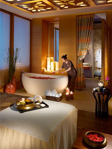 Deco Spa, Massage Room Design, Spa Massage Room, Dreams Spa, Spa Room Decor, Spa Interior Design, Spa Rooms, Spa Interior, Spa Decor