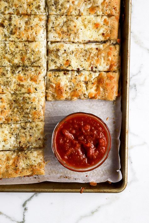 Copycat Little Caesars Italian Cheese Bread Recipe Perfect Bar Recipe Copycat, Little Caesars Crazy Bread Recipe, Bacon Bread Recipe, Perfect Bar Recipe, Italian Cheese Bread, Pizza Bread Recipe, Little Caesars, Cheese Bread Recipe, Perfect Bar