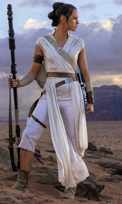 Daisy Ridley Star Wars, Disfraz Star Wars, Rey Costume, Star Wars Rey, Rey Cosplay, John Bennett, Rey Skywalker, The Rise Of Skywalker, Rise Of Skywalker